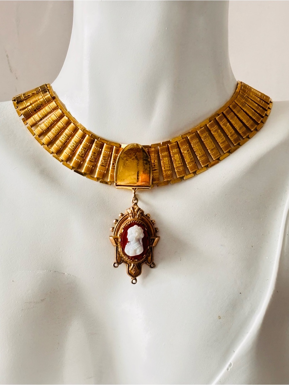 Vintage Kramer of New York gold-tone Cleopatra collar necklace